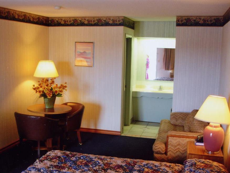 Hillcrest Inn & Suites Ozona Eksteriør bilde